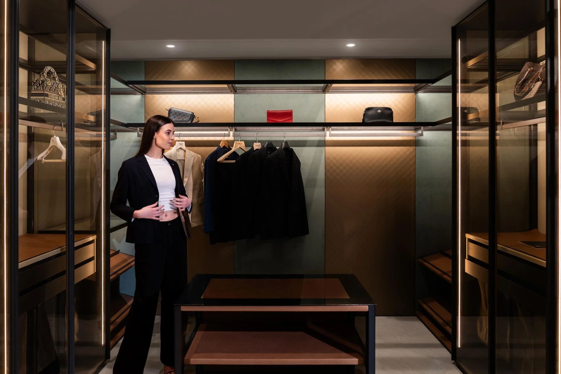 Kuche7 Stainless Steel Wardrobe