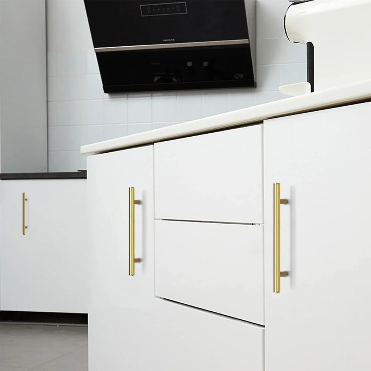 White kitchen with handles