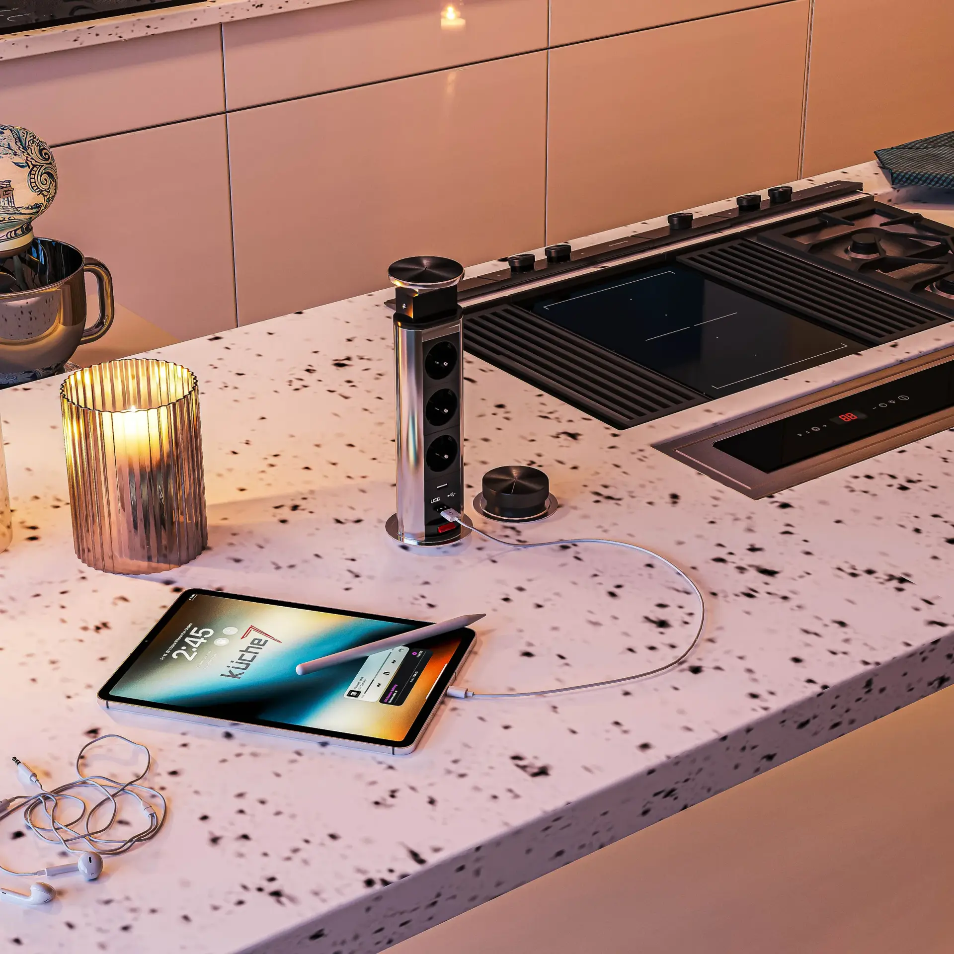 Pop-Up Socket