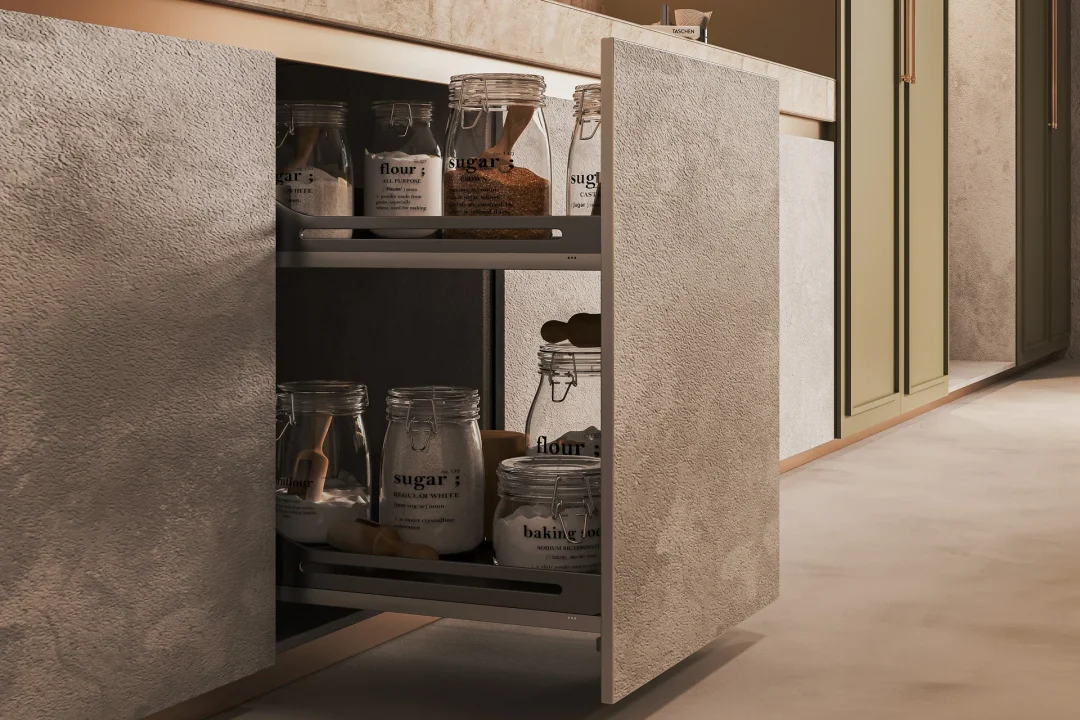 Kitchen storage pull-out unit