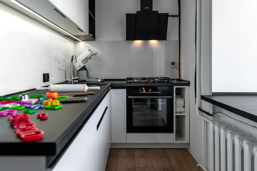 Cooking zone in kitchen